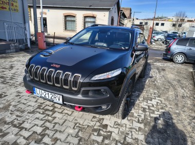 3.2 V6 TRAILHAWK-1