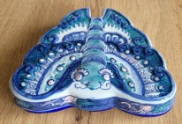 Porcelanowy pojemnik z miseczkami na dipy w kształcie niebiesko-białego motyla