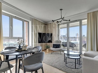 <p>Słoneczne mieszkanie z ładnym widokiem</p>-1