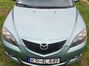 mazda3 w dobrym stanie, niski przebieg, komplet kół-1