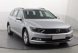 Volkswagen Passat B8 , Salon Polska, VAT 23%, Klimatronic, Tempomat, Parktronic
