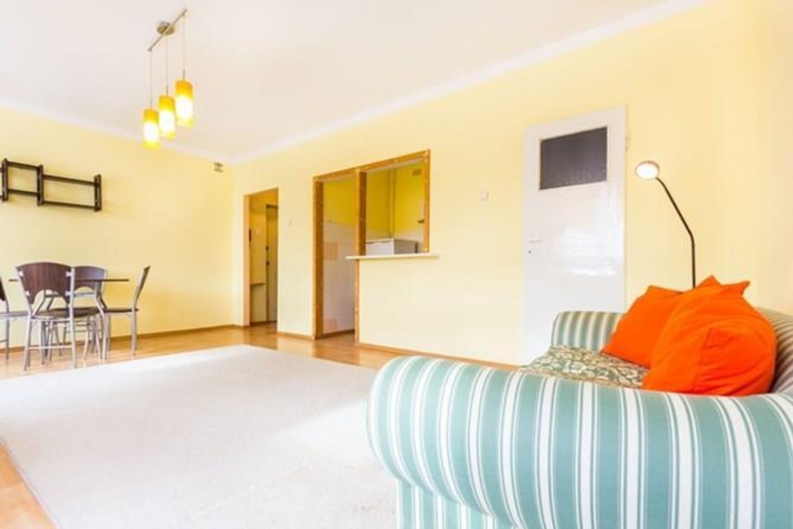 Duża kawalerka, 33 m²- Wrocławska 6 – pohled 3