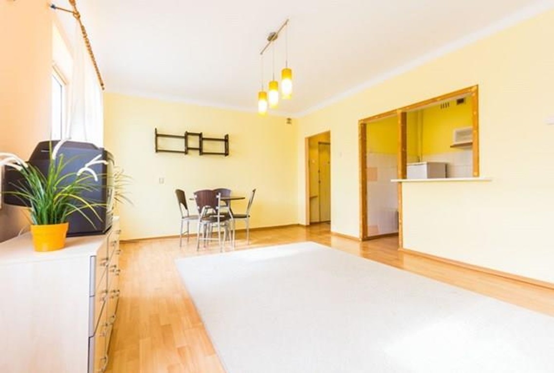 Duża kawalerka, 33 m²- Wrocławska 6 – pohled 4
