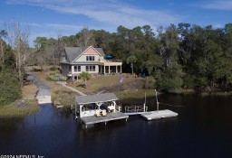 Dom Fernandina Beach