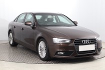 Audi A4 IV (B8) , Skóra, Xenon, Bi-Xenon, Klimatronic, Tempomat, Parktronic,