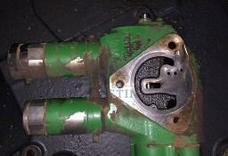 John Deere 6700 - Rozdzielacz