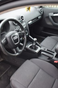 Audi A3 II (8P) 1.9 TDI Ambiente-2