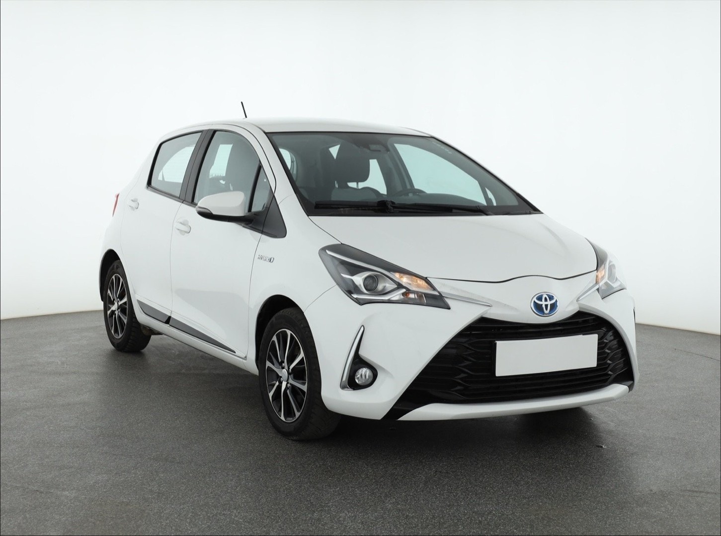 Toyota Yaris III , Salon Polska, Automat, VAT 23%, Klimatronic, Tempomat