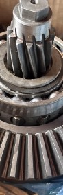 John Deere 460plus 490plus 770plus Napęd Przekładni Stożkowej Atak Wałek Koło Zębate LCA110424-4