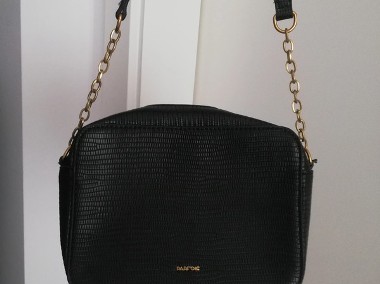 Czarna, klasyczna torebka na ramię dwustronna Parfois-1