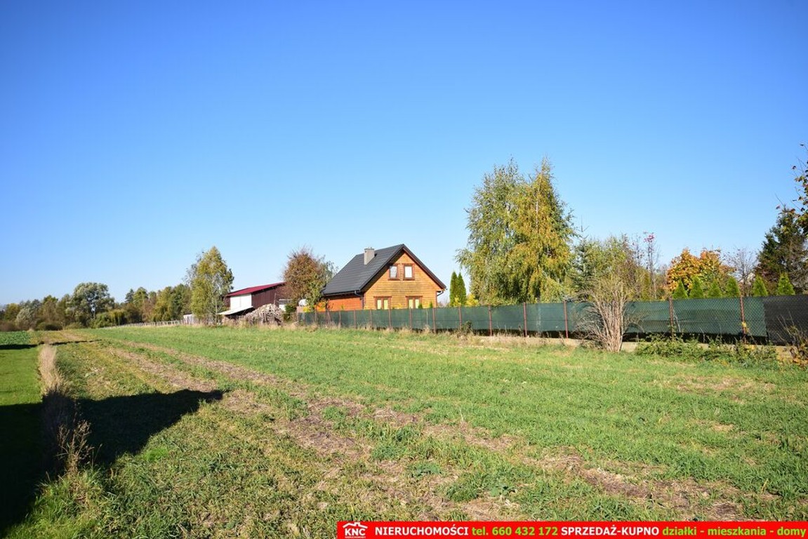 Działka budow.-rolna + łąka. Media 100 % w działce - Widok 2