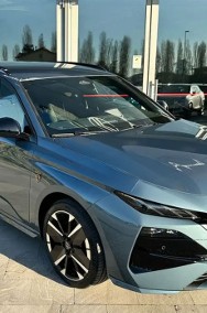 Peugeot 308 P5 GT e-DCS7 1.6 Plug-in HYBRID PHEV GT e-DCS7 1.6 Plug-in HYBRID PHEV 195KM-2