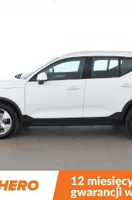 Volvo XC40 T2 Momentum Pro 2WD Serwis Stan Idealny Czujniki parkowania-2