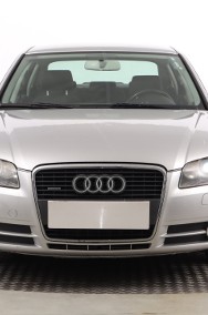 Audi A4 II (B6) , Xenon, Klimatronic, Tempomat, Podgrzewane siedzienia,ALU-2