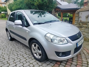 Suzuki SX4 z gazem-1