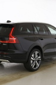 Volvo V60 II V60 Cross Country Volvo V60CC B5(B) Ultimate Bright MY 2025-2