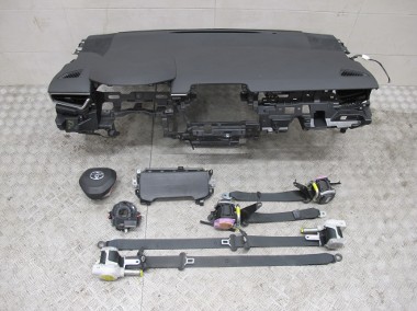 TOYOTA COROLLA E21 DESKA ROZDZIELCZA KONSOLA AIR BAG KOMPLET ORYGINAŁ KOMBI-1