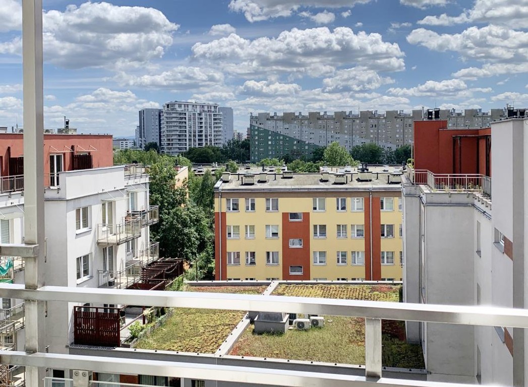 1 pokojowe z aneksem + balkon -35 m² Prądnik Biały - Więcej