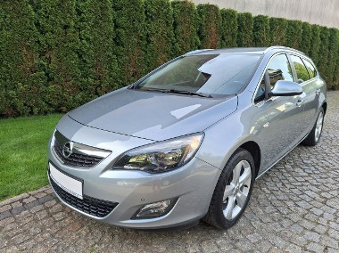 Opel Astra J Sport Tourer Edition -pakiet zima+chrom-1