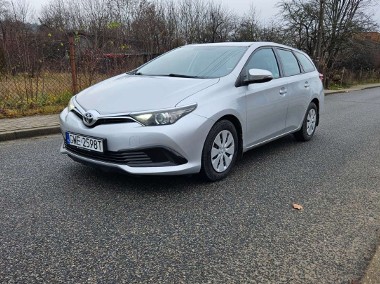 Toyota Auris II-1