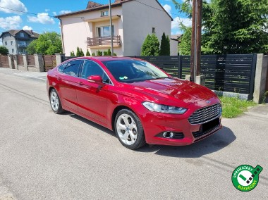 Ford Mondeo VIII 2.0TDCI Titanium / Ruby red / Kamera / 2xPDC / Super Stan / Serwis A-1