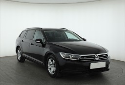 Volkswagen Passat B8 , Salon Polska, Navi, Klimatronic, Tempomat, Parktronic