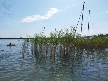 Malowniczo położona działka nad jeziorem Lubikowsk-1