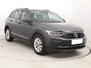 Volkswagen Tiguan , Salon Polska, Serwis ASO, DSG, VAT 23%, Klimatronic,-1