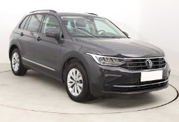 Volkswagen Tiguan , Salon Polska, Serwis ASO, DSG, VAT 23%, Klimatronic,