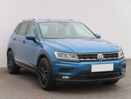 Volkswagen Tiguan , Salon Polska, DSG, Navi, Klimatronic, Tempomat, Parktronic,