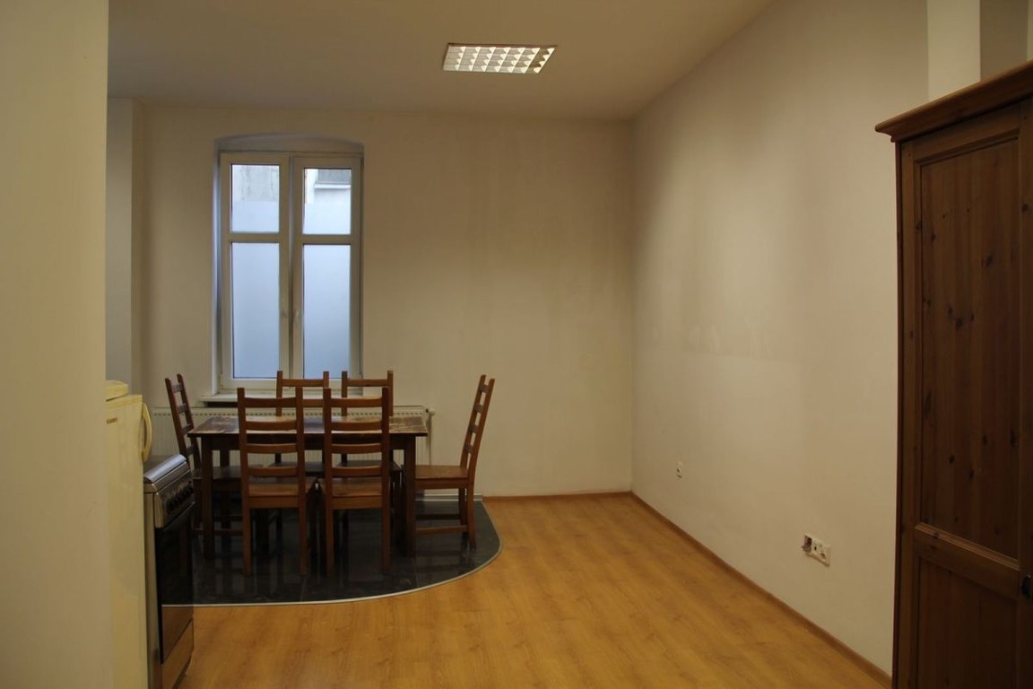 Kamienica w Ścisłym Centrum – pohled 4