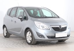 Opel Meriva B , Serwis ASO, Klima, Tempomat, Podgrzewane siedzienia