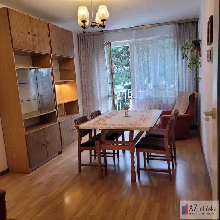 4 pokojowe os. Zwycięstwa, 1 piętro/4, balkon, od zaraz, okna drewniane, panele – pohled 2
