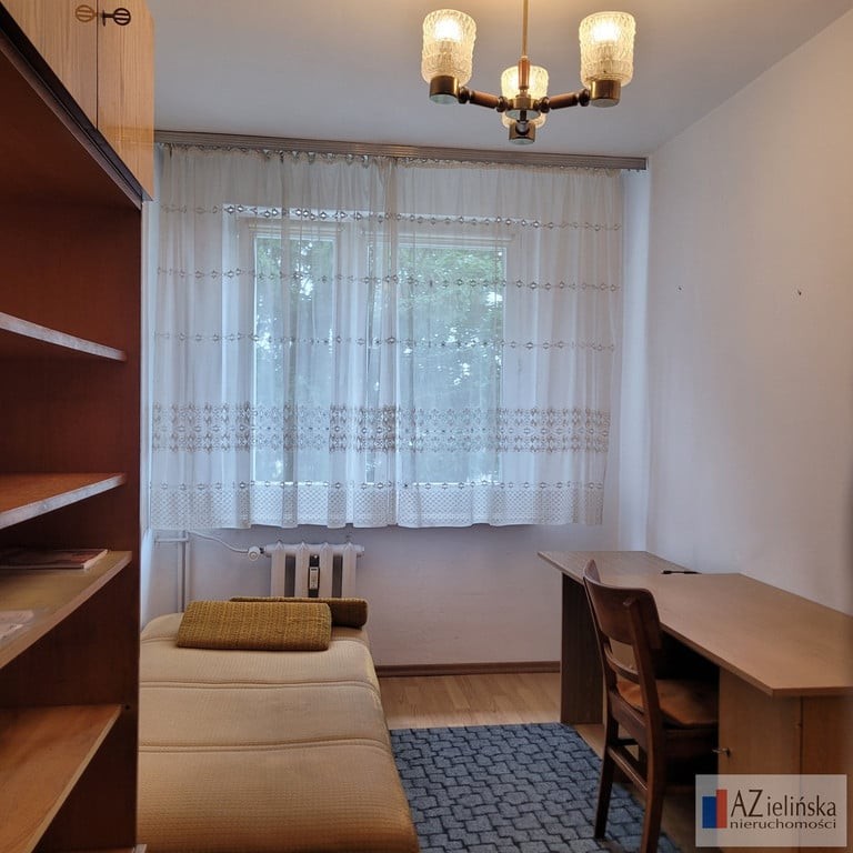 4 pokojowe os. Zwycięstwa, 1 piętro/4, balkon, od zaraz, okna drewniane, panele – pohled 4