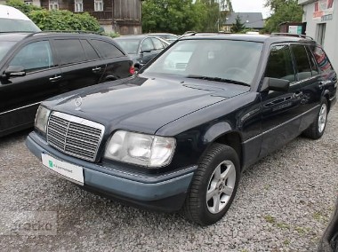 Mercedes-Benz Klasa E W124 E 220 T-1