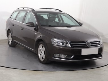 Volkswagen Passat B7 , Salon Polska, DSG, Navi, Xenon, Bi-Xenon, Klimatronic,-1