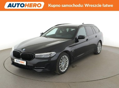 BMW SERIA 5 VII (F90) automat full LED navi virtual cocpit kamery auto klima grzane fotele-1