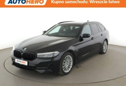 BMW SERIA 5 VII (F90) automat full LED navi virtual cocpit kamery auto klima grzane fotele