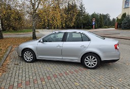 Volkswagen Jetta V komplet kół zimowych, odpinany hak, zadbany