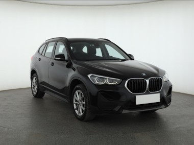BMW X1 F48 , Salon Polska, 1. Właściciel, Serwis ASO, VAT 23%, Navi,-1