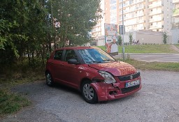 Suzuki Swift IV lekko uszkodzony