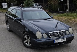 Mercedes niedaleko Wrocławia