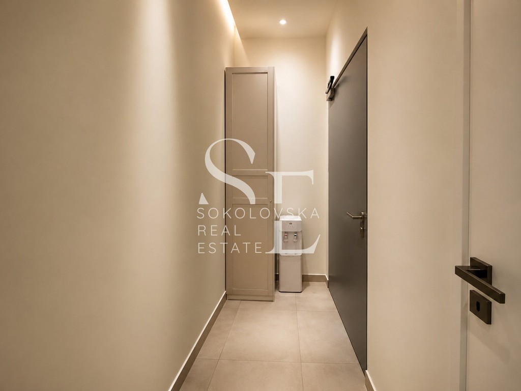 2. Dzielnica | 75 m² | 4 Gabinety - Więcej