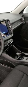 Volvo XC40 B3 Essential 2.0 B3 Essential (163 KM) Podgrzewana szyba przednia-4