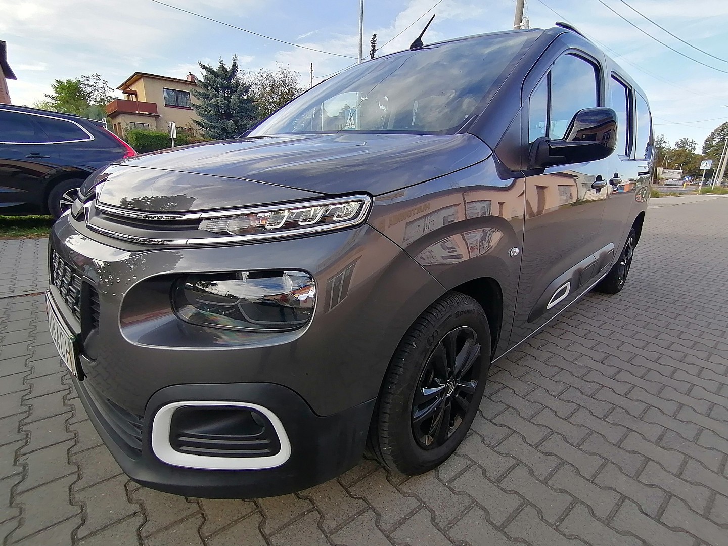 Citroen Berlingo II XL 7-Sitzer PureTech 130,NAVI,klimatronic,kamera,AUTOMAT!