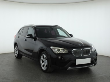 BMW X1 I (E84) , 184 KM, Automat, Navi, Xenon, Bi-Xenon, Klimatronic,-1