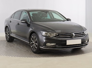 Volkswagen Passat B8 , Salon Polska, Serwis ASO, 200 KM, Automat, Skóra, Navi,-1