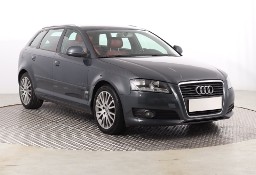 Audi A3 II (8P) , Klimatronic, Tempomat, Parktronic, Podgrzewane siedzienia,