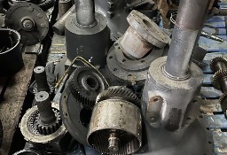 CASE-kosz skrzyni biegów/zwolnica Case Magnum 250-CZĘŚCI