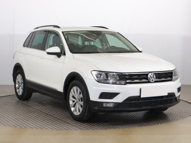 Volkswagen Tiguan , Salon Polska, Serwis ASO, DSG, Klimatronic, Tempomat,-1